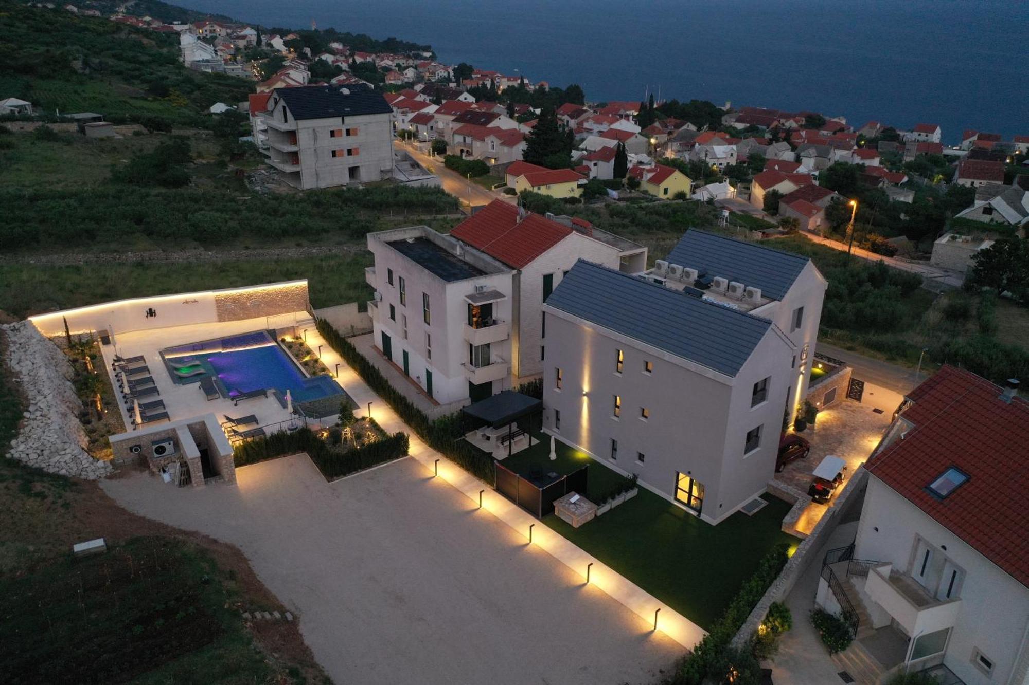 Ferienwohnung Grey House Bol Exterior foto