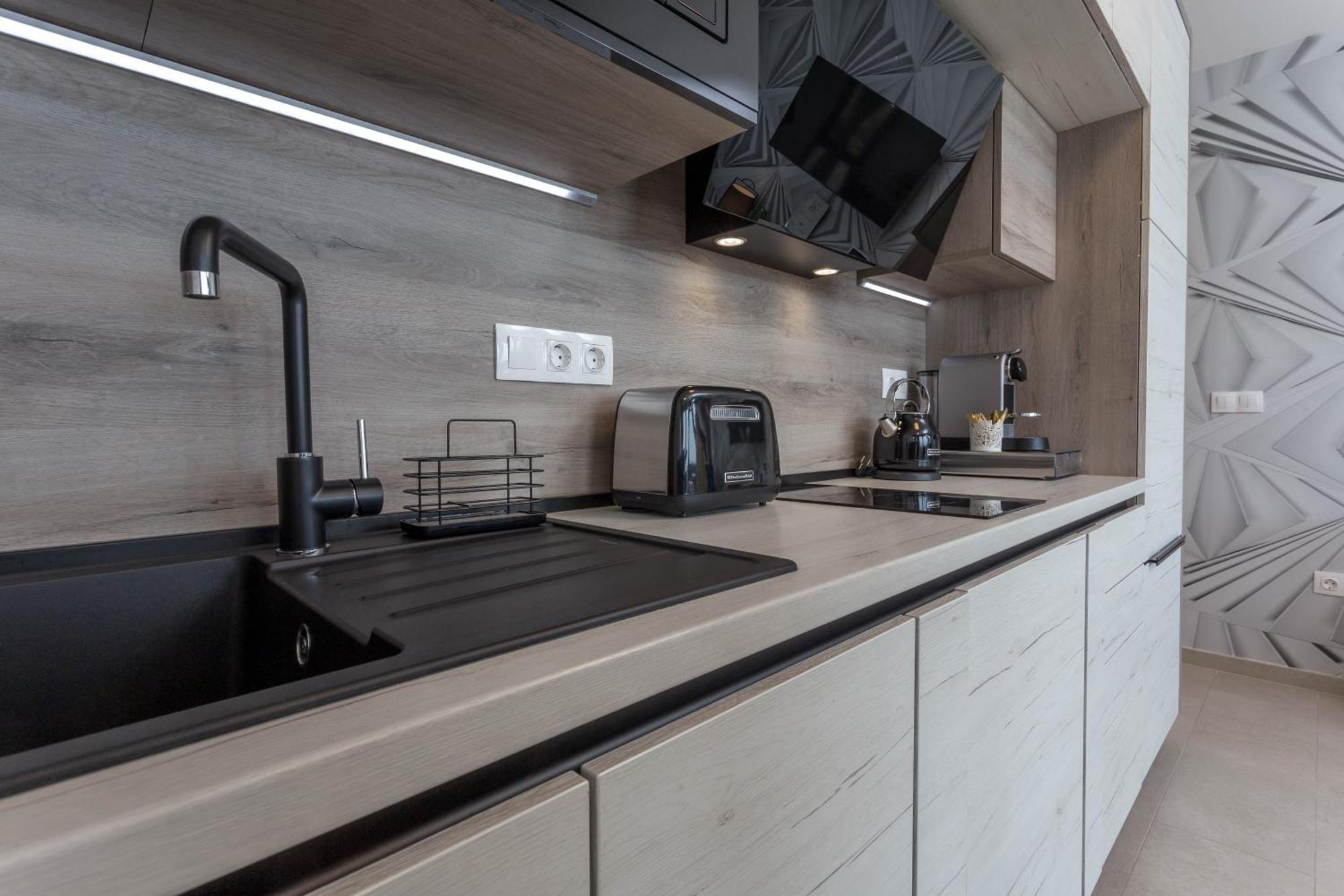 Ferienwohnung Grey House Bol Exterior foto