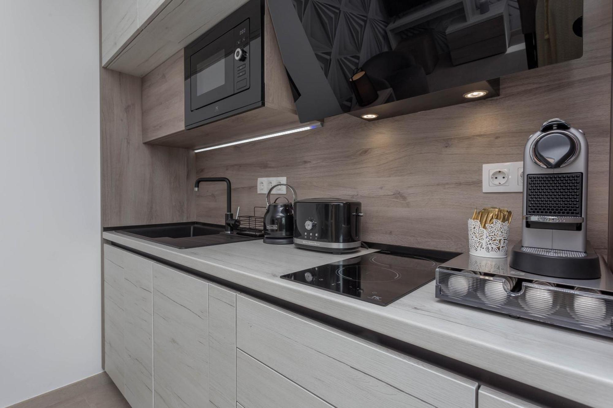 Ferienwohnung Grey House Bol Exterior foto